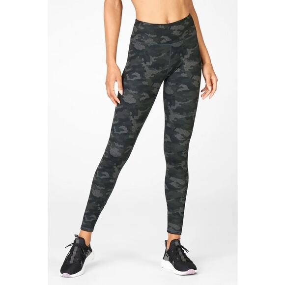 Fabletics Pants - New Fabletics Mid-Rise Powerhold Legging Camo size L short